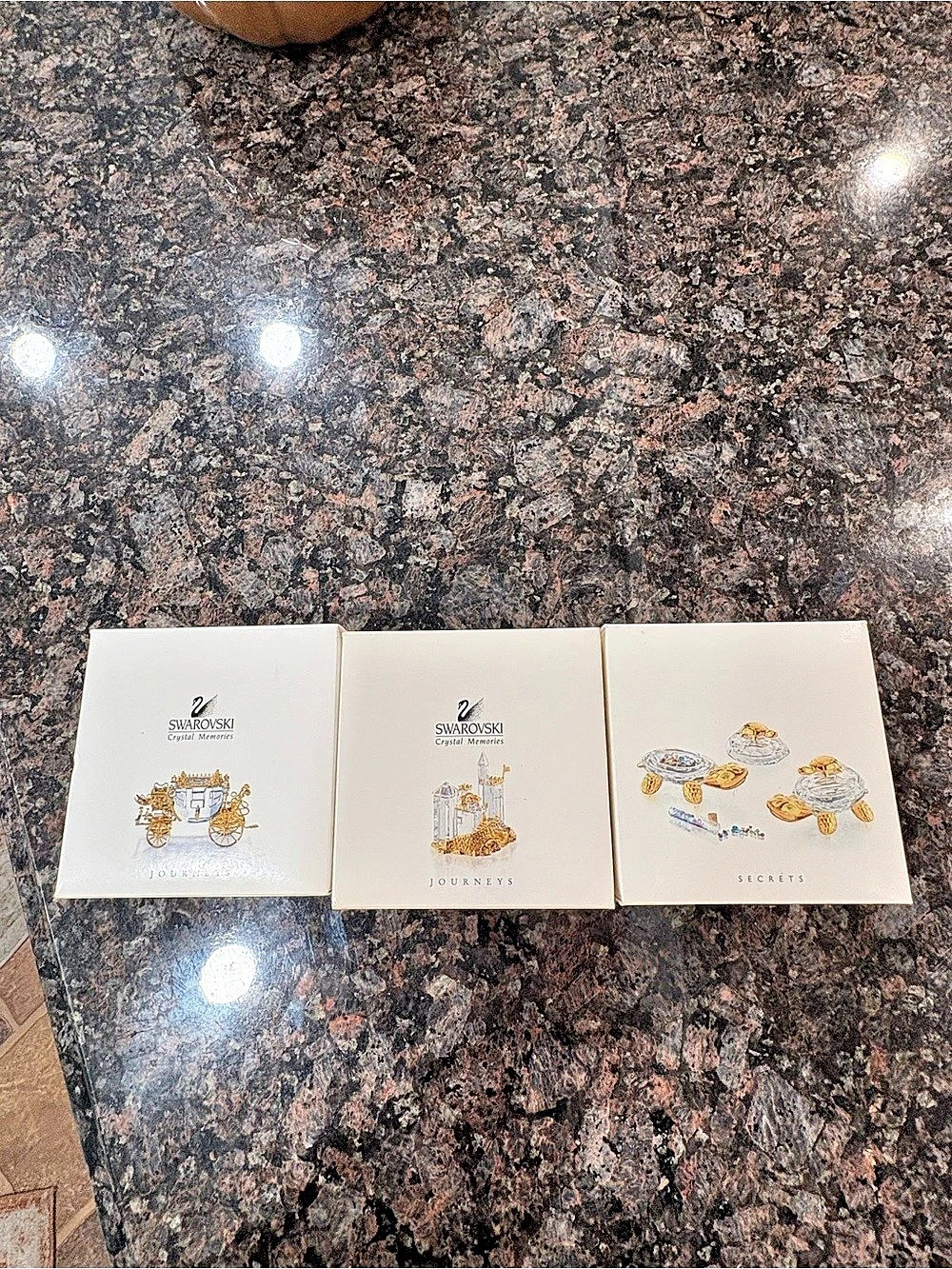 Swarovski Crystal Memories figurines - Picture 4 of 5